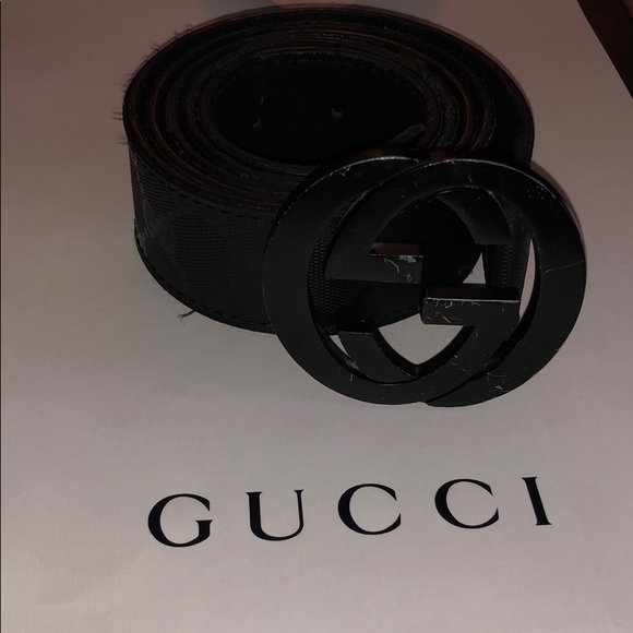 Black leather Gucci belt - Picture 1 of 1